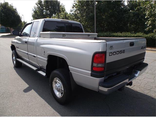 Dodge Ram 2500 2000 photo 4