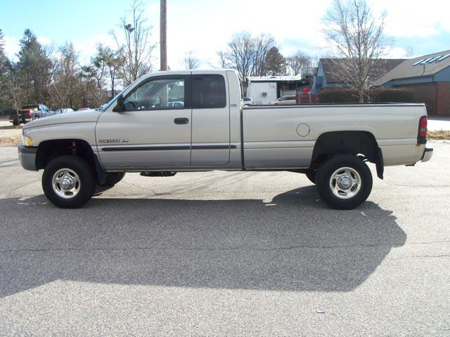 Dodge Ram 2500 2001 photo 3