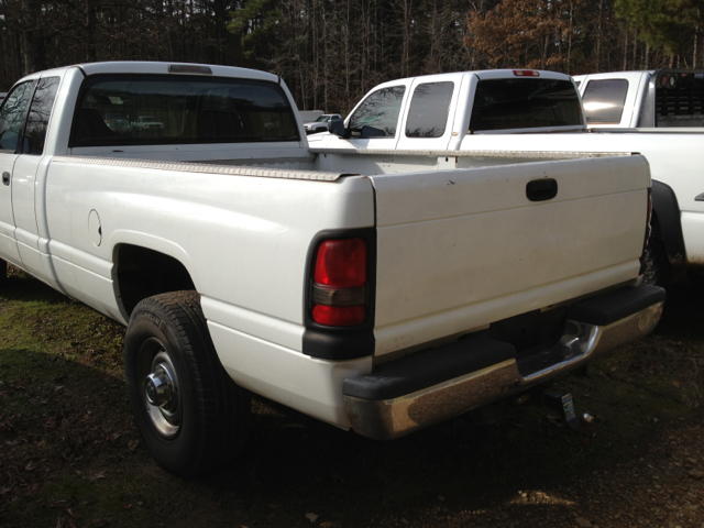 Dodge Ram 2500 2001 photo 3