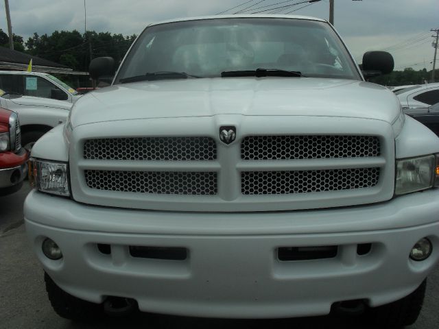 Dodge Ram 2500 2001 photo 3