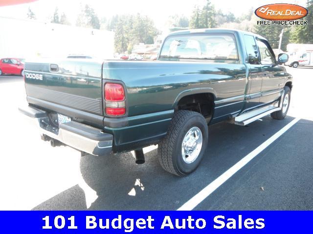 Dodge Ram 2500 2001 photo 2