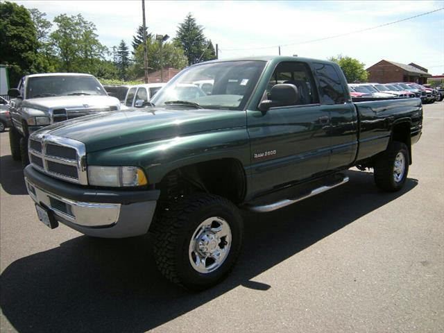 Dodge Ram 2500 Converible Pickup Truck