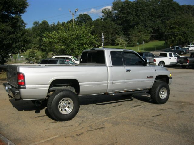 Dodge Ram 2500 2002 photo 3