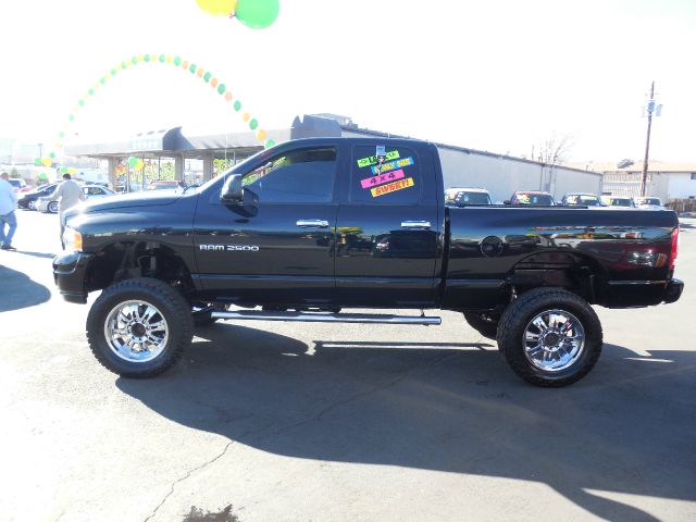 Dodge Ram 2500 2003 photo 3