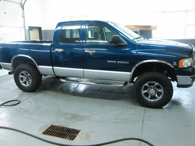Dodge Ram 2500 2003 photo 2