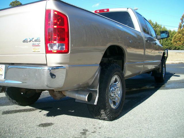 Dodge Ram 2500 2003 photo 2