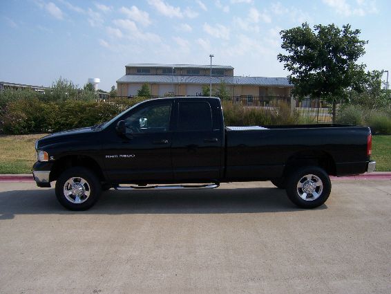 Dodge Ram 2500 4dr 4WD EXT LS 4x4 SUV Pickup Truck