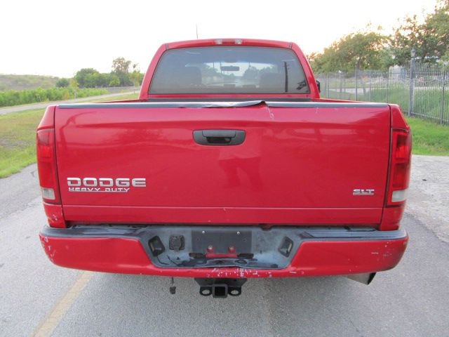 Dodge Ram 2500 2004 photo 2