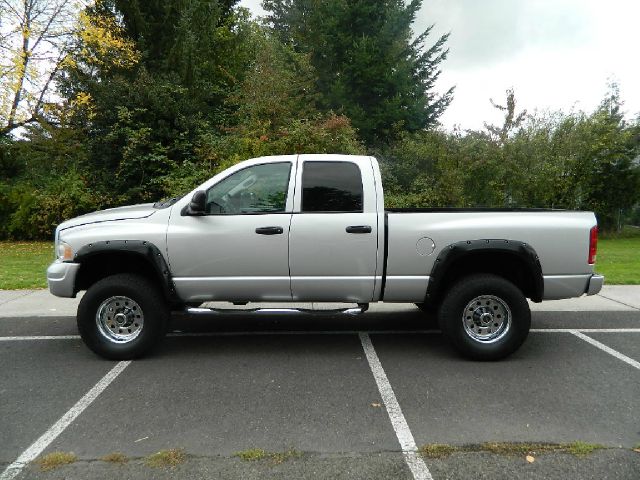 Dodge Ram 2500 2004 photo 1