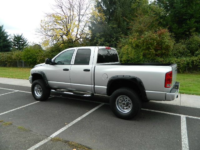 Dodge Ram 2500 2004 photo 4