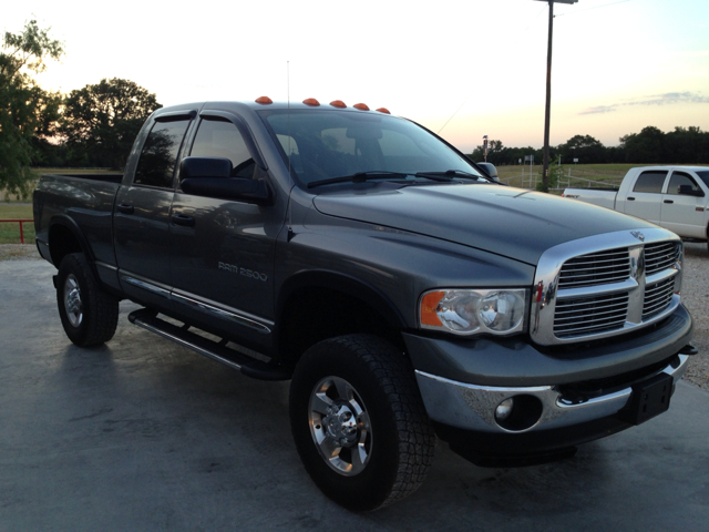 Dodge Ram 2500 2005 photo 2