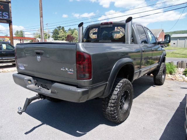 Dodge Ram 2500 2005 photo 2