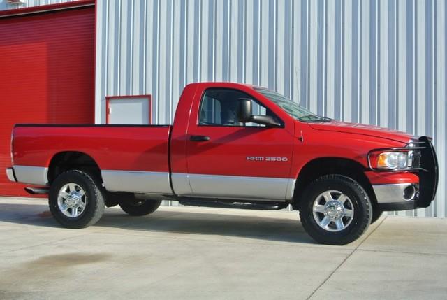 Dodge Ram 2500 SLT Pickup Truck