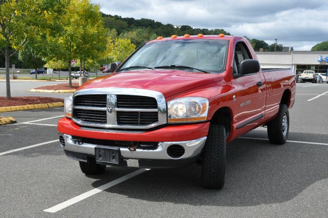 Dodge Ram 2500 2006 photo 3