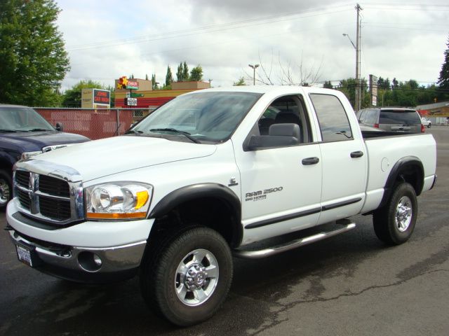 Dodge Ram 2500 2006 photo 2