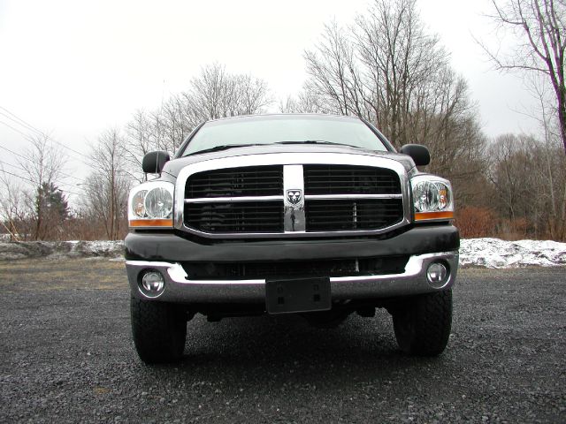 Dodge Ram 2500 2006 photo 2