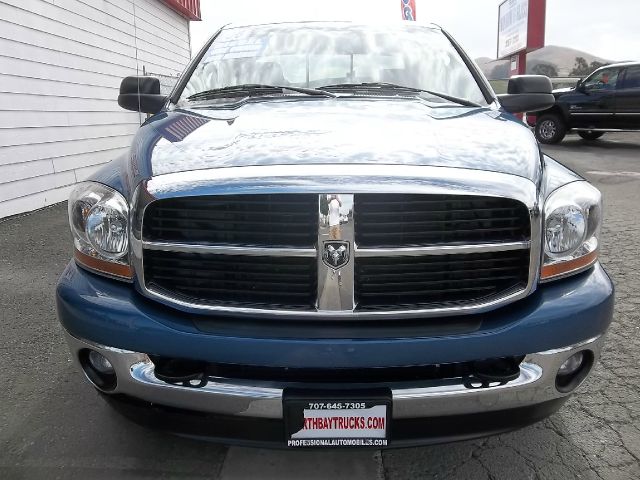 Dodge Ram 2500 2006 photo 3