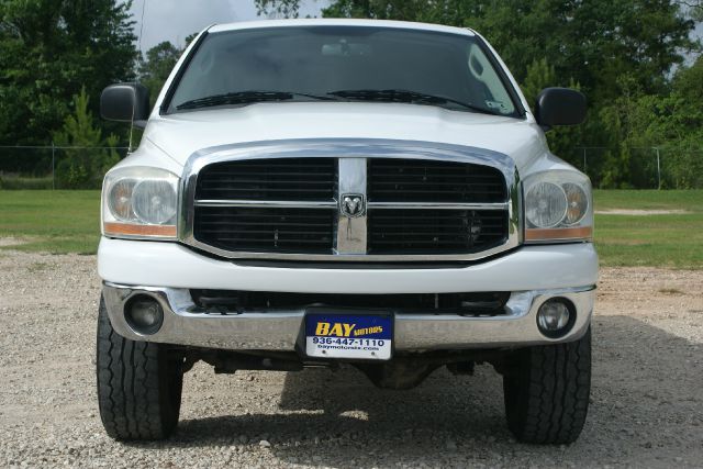 Dodge Ram 2500 3500 SLT Crew LB Dually DSL Pickup Truck