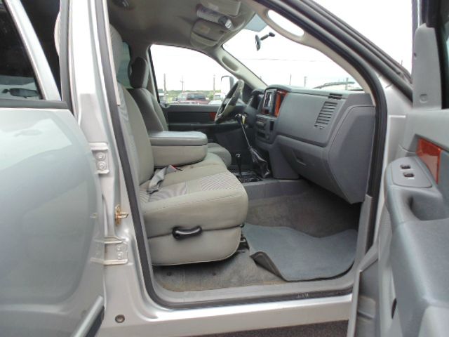 Dodge Ram 2500 2006 photo 2