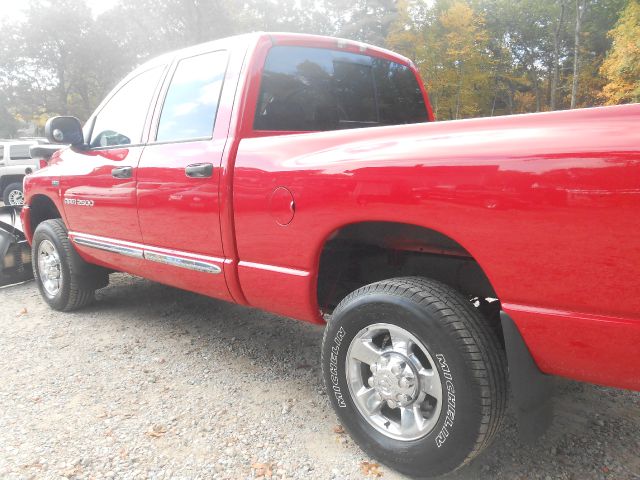 Dodge Ram 2500 2006 photo 2