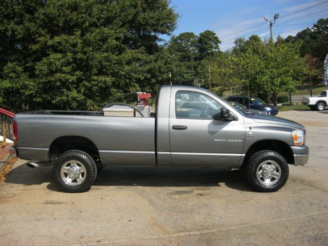 Dodge Ram 2500 2006 photo 2