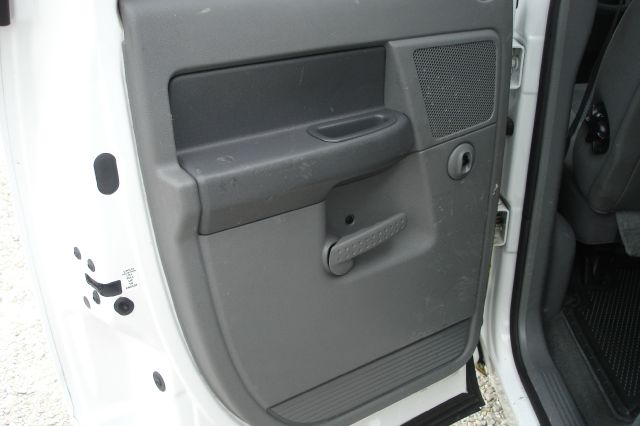 Dodge Ram 2500 2006 photo 13
