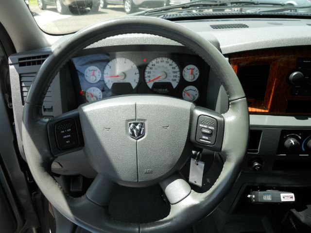 Dodge Ram 2500 EX W/ Leather And DVD Pickup Truck