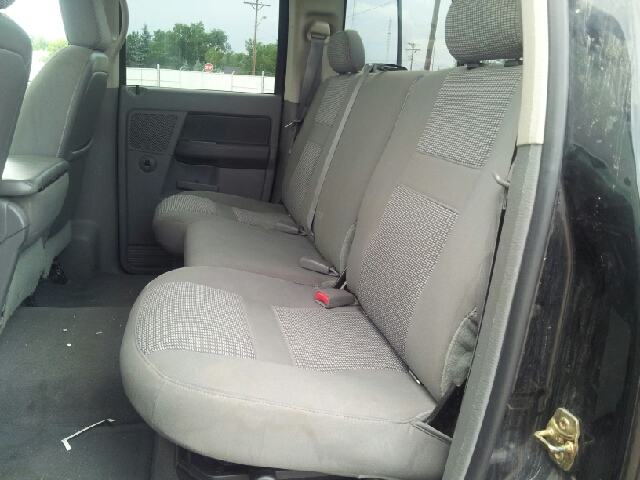 Dodge Ram 2500 2006 photo 4