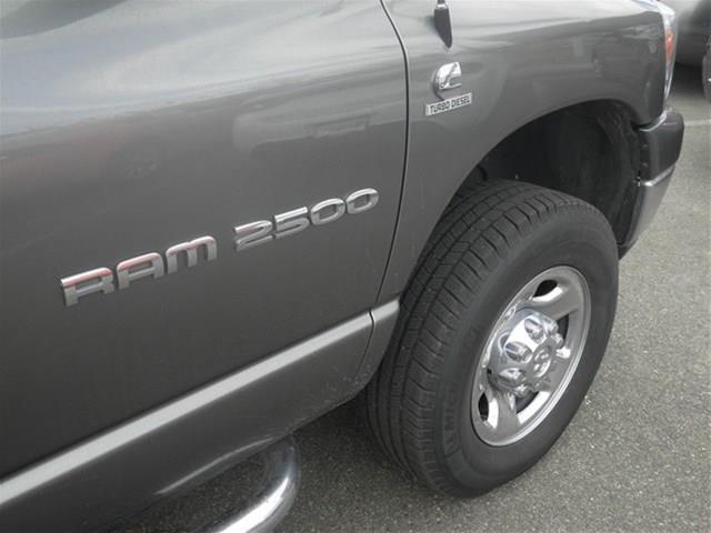 Dodge Ram 2500 2006 photo 19