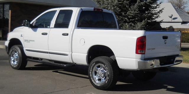 Dodge Ram 2500 2006 photo 2