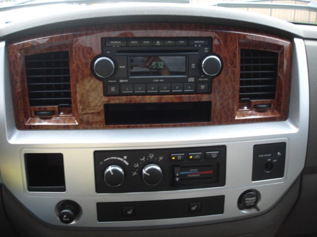 Dodge Ram 2500 2006 photo 1