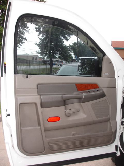Dodge Ram 2500 2006 photo 29