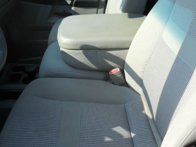 Dodge Ram 2500 3500 SLT Crew LB Dually DSL Pickup Truck