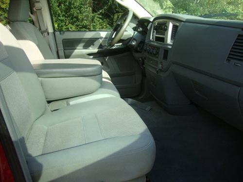 Dodge Ram 2500 2007 photo 2