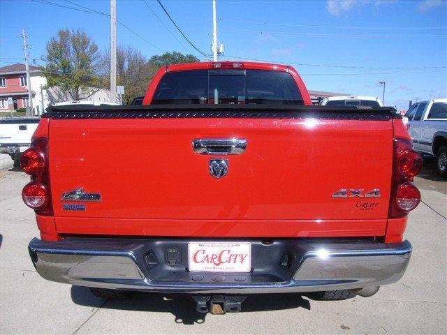 Dodge Ram 2500 SLT Pickup