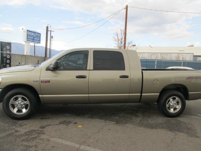 Dodge Ram 2500 4dr H4 AT I Pickup Truck