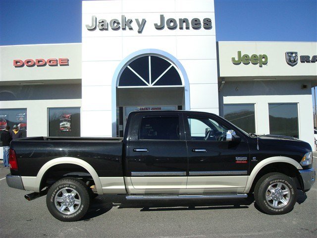 Dodge Ram 2500 2WD 4dr 1500 SLT SUV Unspecified