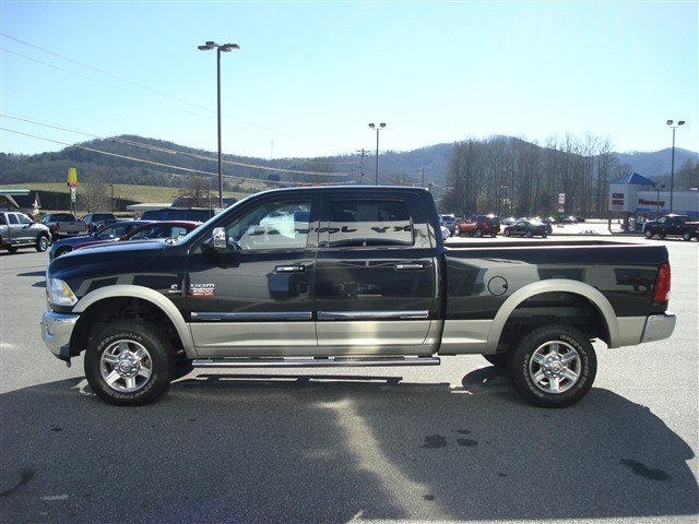 Dodge Ram 2500 2010 photo 2