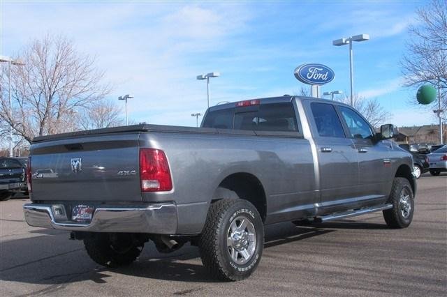 Dodge Ram 2500 2010 photo 2