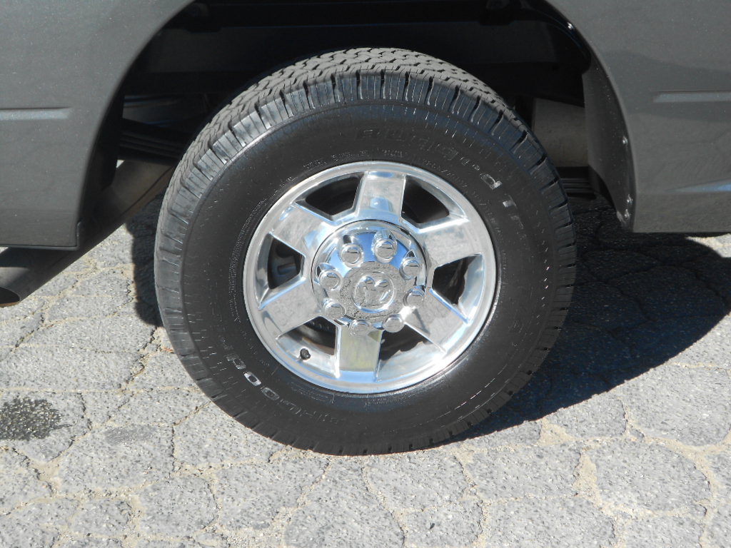 Dodge Ram 2500 2010 photo 2