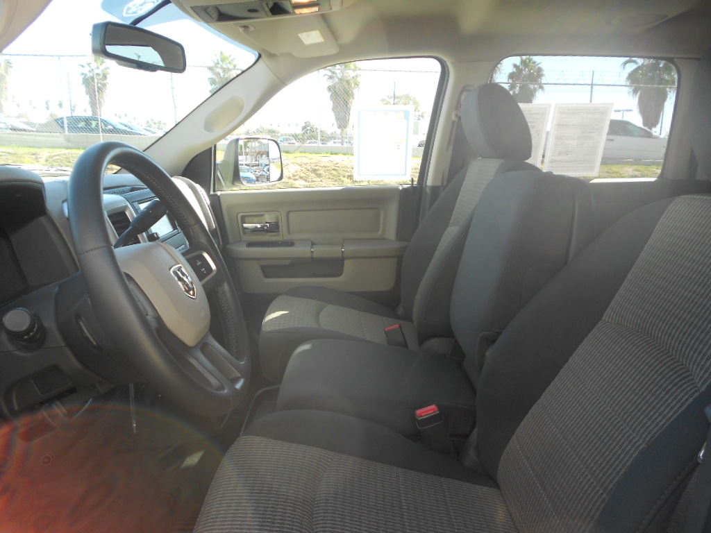 Dodge Ram 2500 2010 photo 4