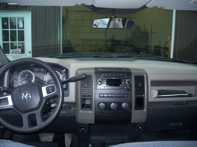 Dodge Ram 2500 2010 photo 3