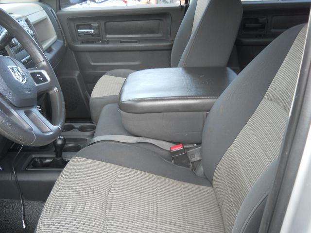 Dodge Ram 2500 2011 photo 2