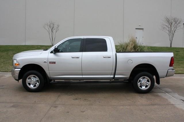Dodge Ram 2500 2011 photo 2