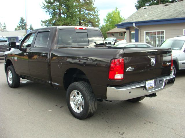 Dodge Ram 2500 2011 photo 2