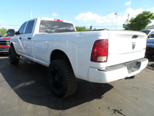Dodge Ram 2500 2011 photo 1