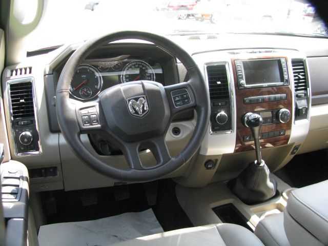 Dodge Ram 2500 2012 photo 16