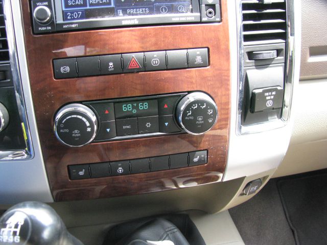 Dodge Ram 2500 2012 photo 21