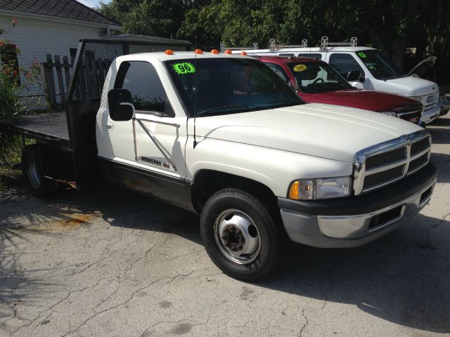 Dodge Ram 3500 1996 photo 2