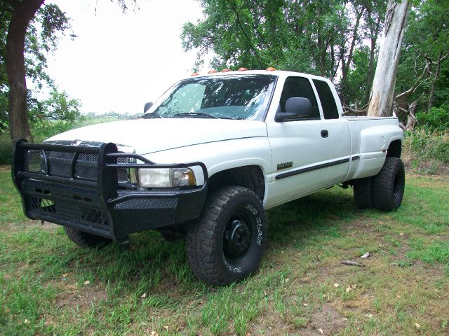 Dodge Ram 3500 1999 photo 2